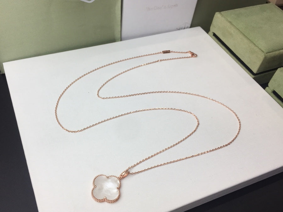 Necklace: F7