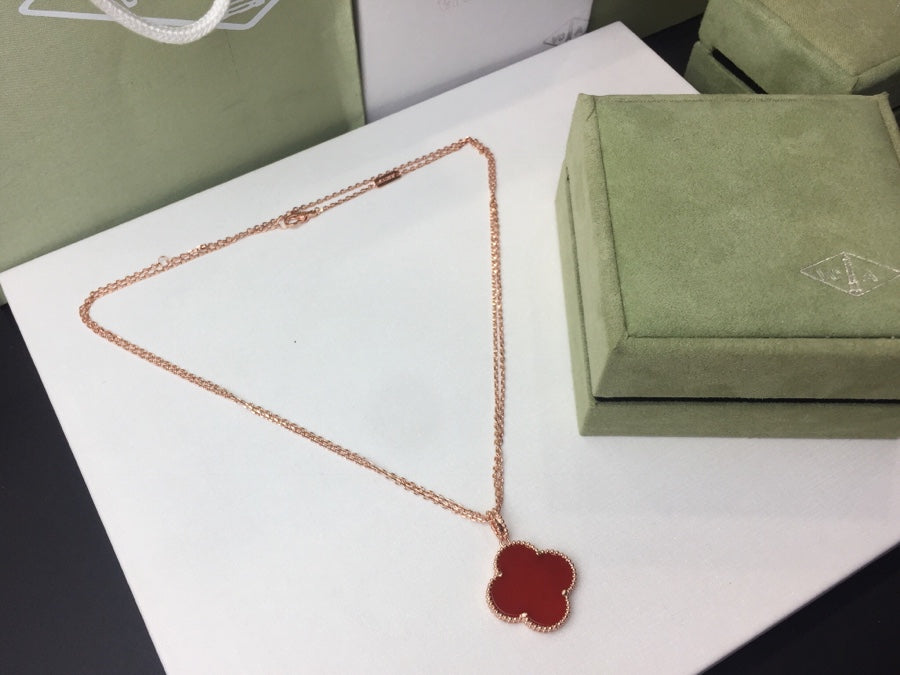 Necklace: F7