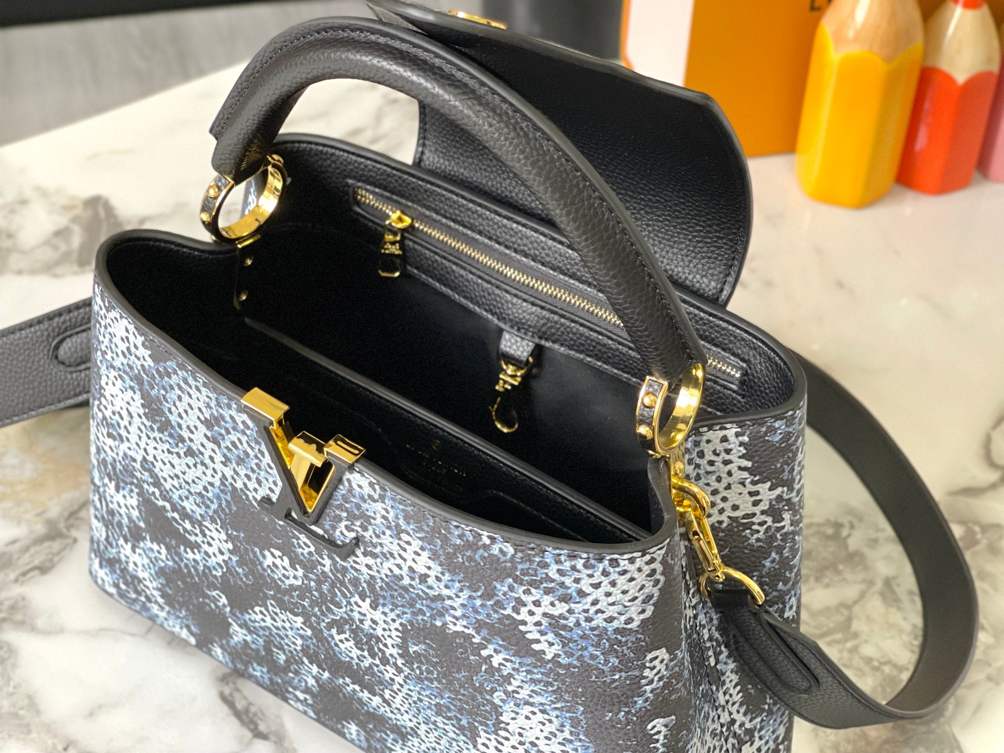 Bag / Quality: 4A / Model:M21704