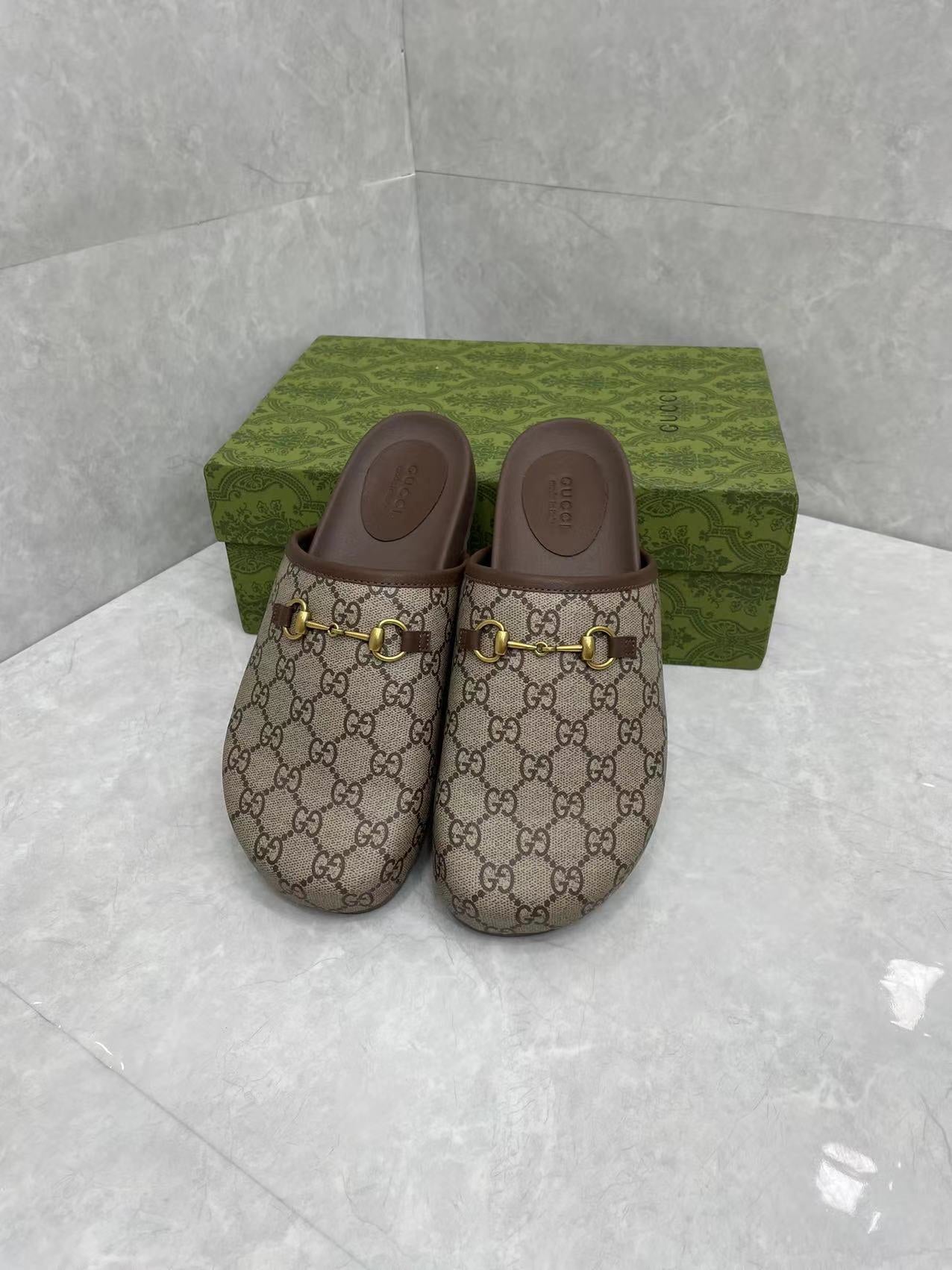 Shoes/Model:B1