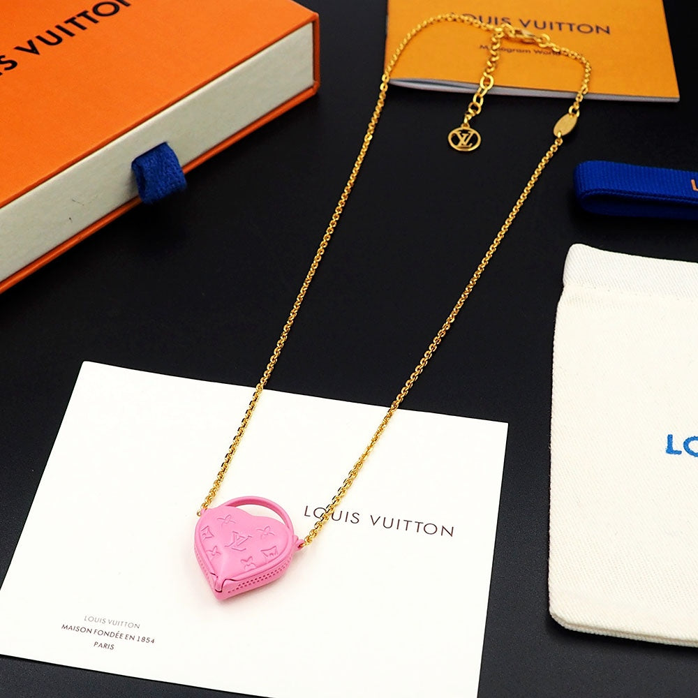 Necklace: F10