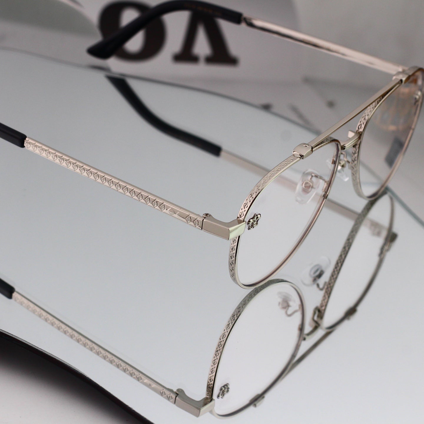 Sunglasses / Model:0223