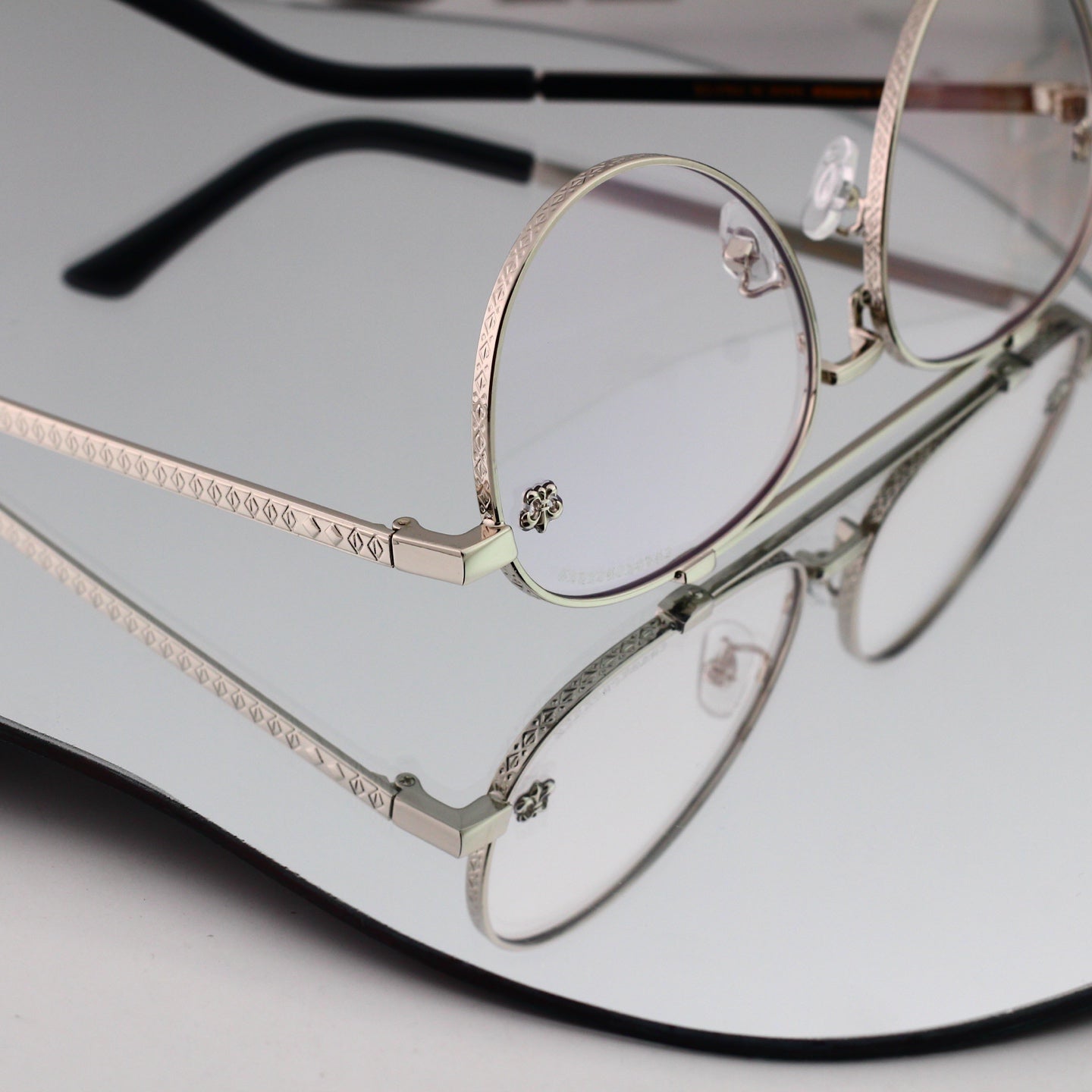 Sunglasses / Model:0223