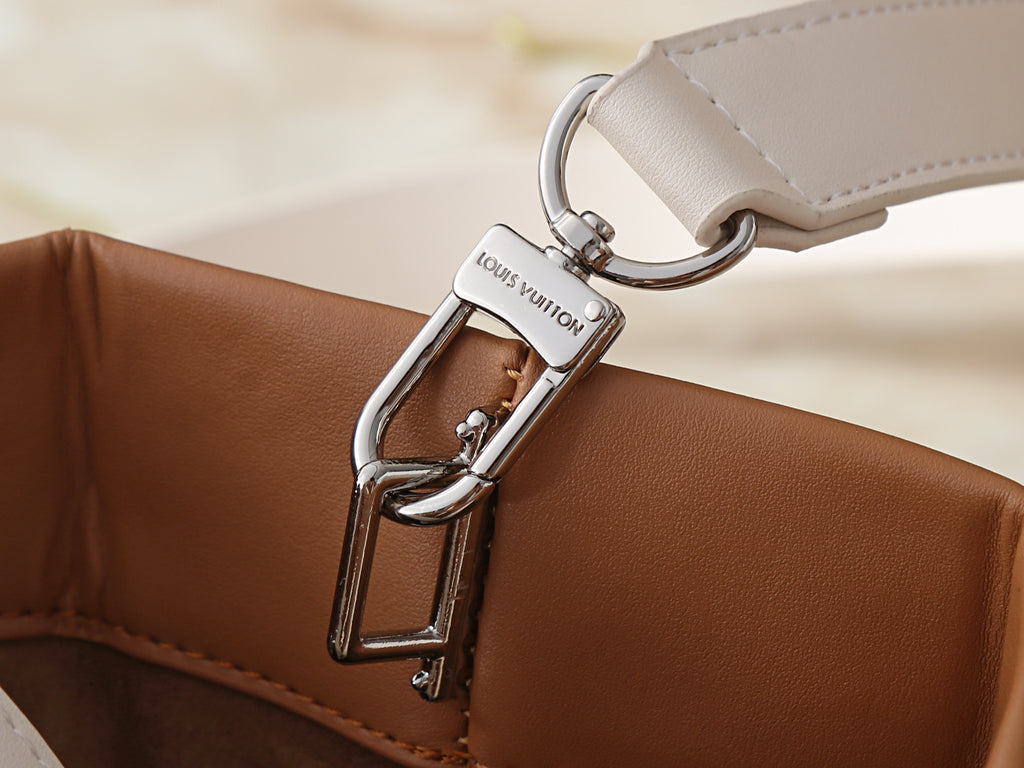Bag / Quality: 4A / Model:M24457