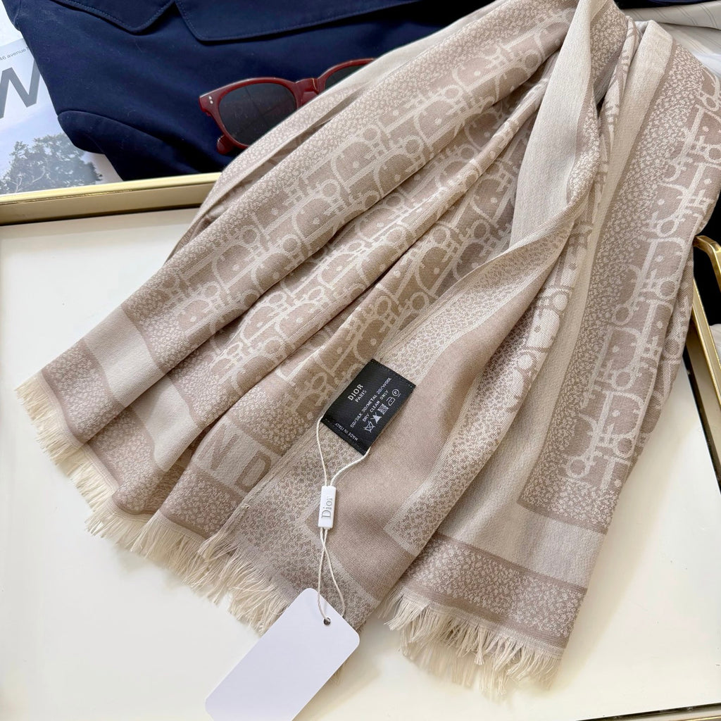 Scarf/Model:A19