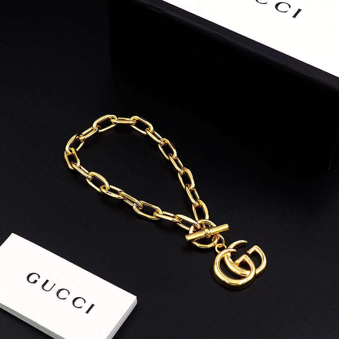 Bracelet: F14