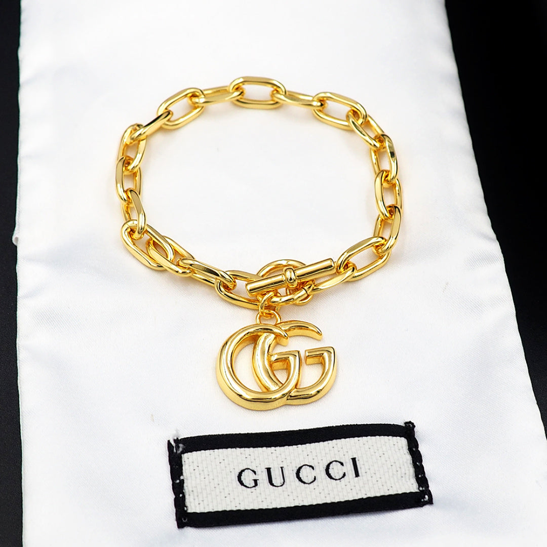 Bracelet: F14