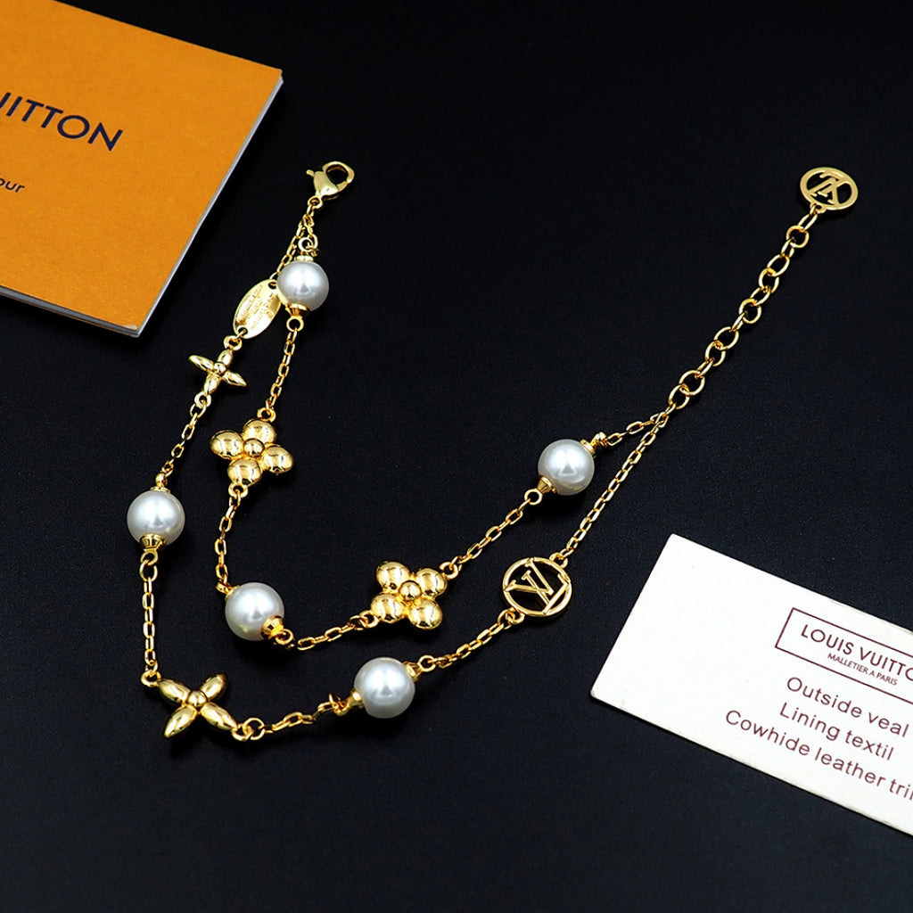 Bracelet; F9