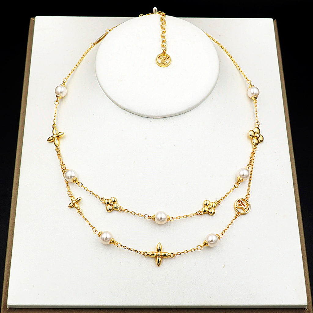 Necklace: F