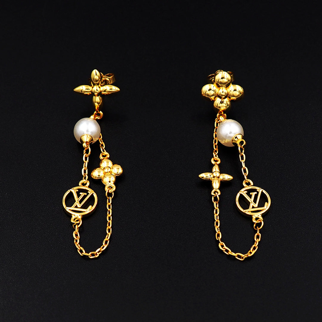 Earrings: F8
