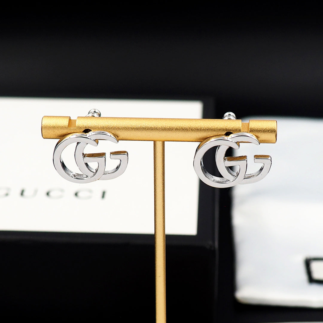Earrings: F15