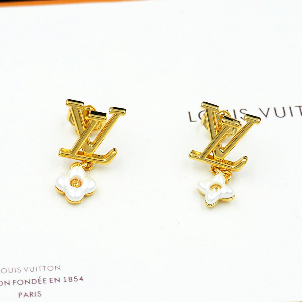 Earrings/Model:F21
