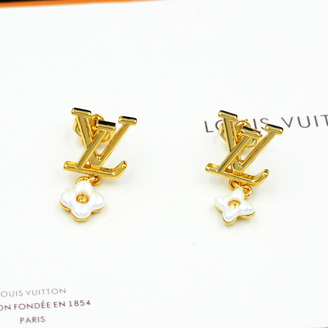 Earrings/Model:F21