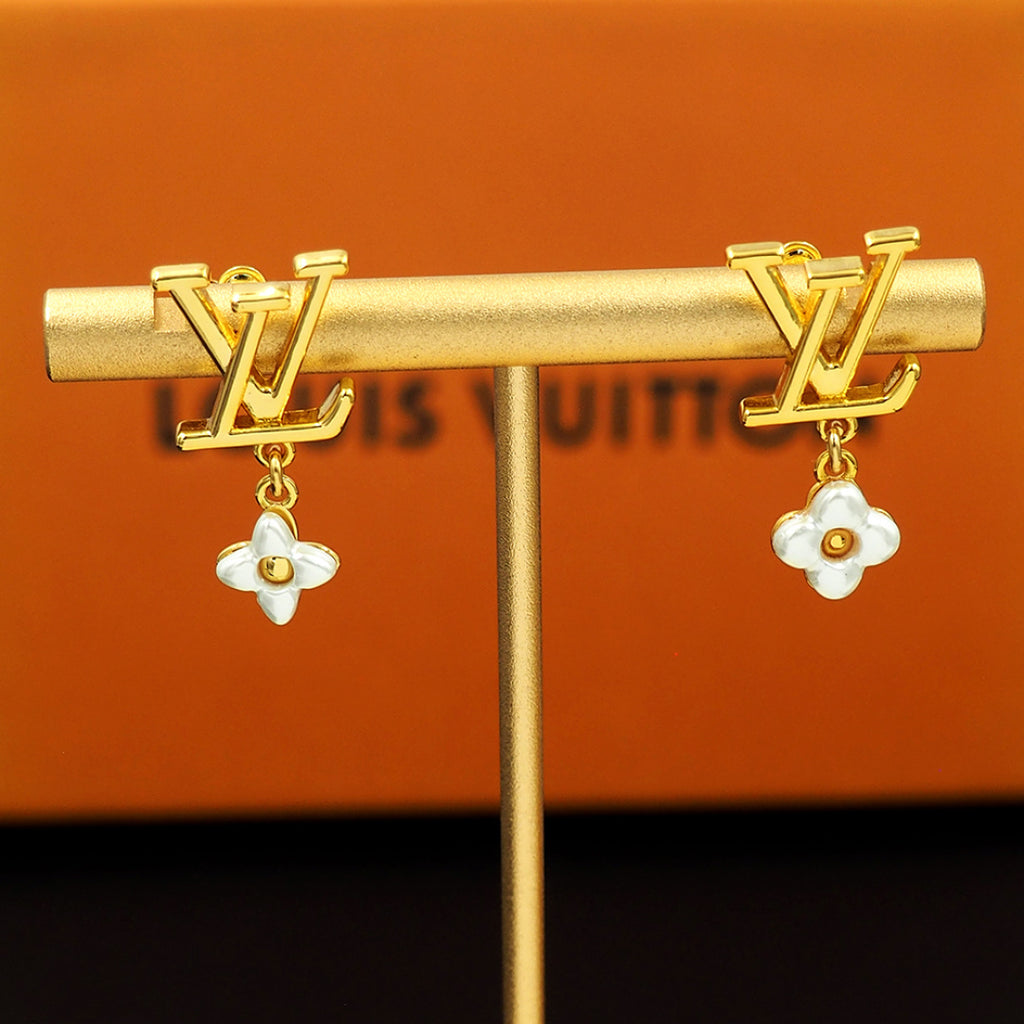 Earrings/Model:F21