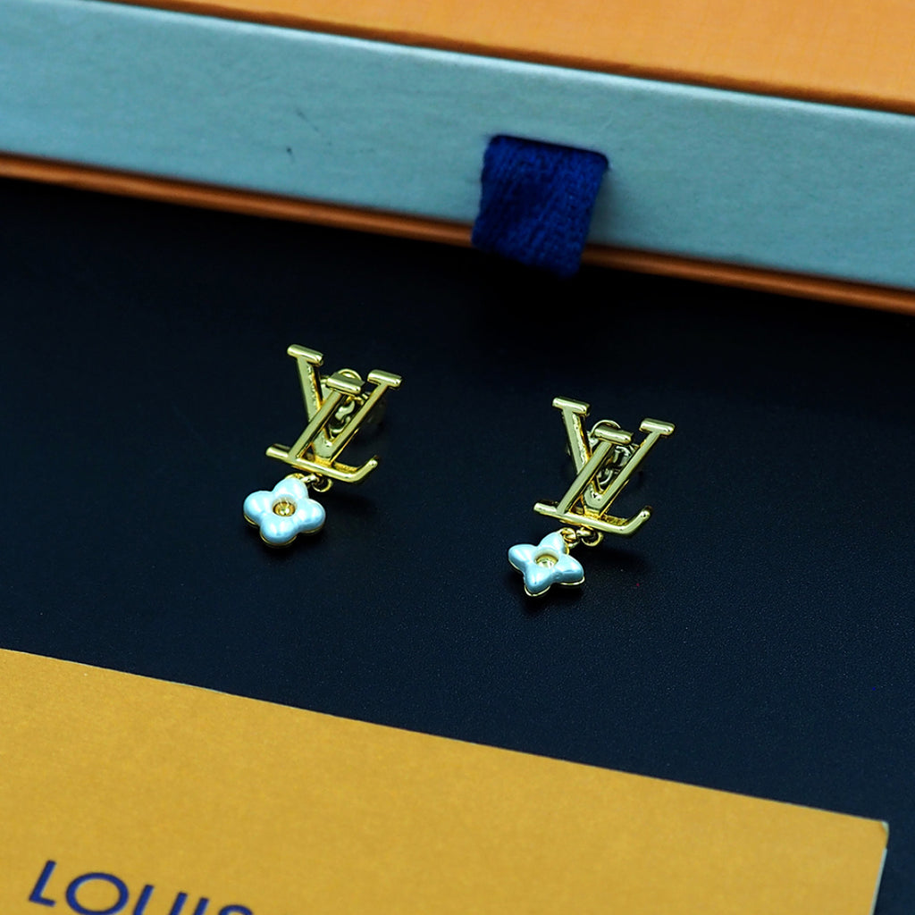 Earrings/Model:F21