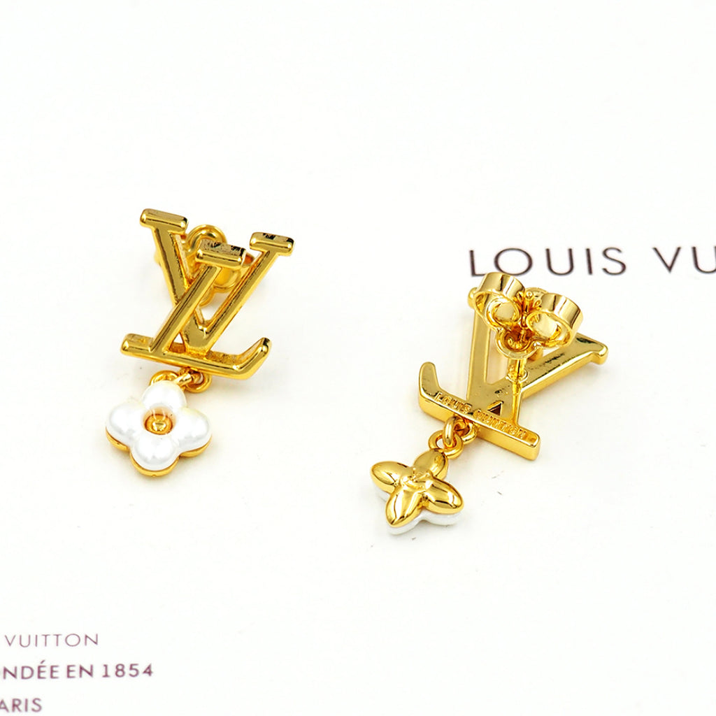 Earrings/Model:F21