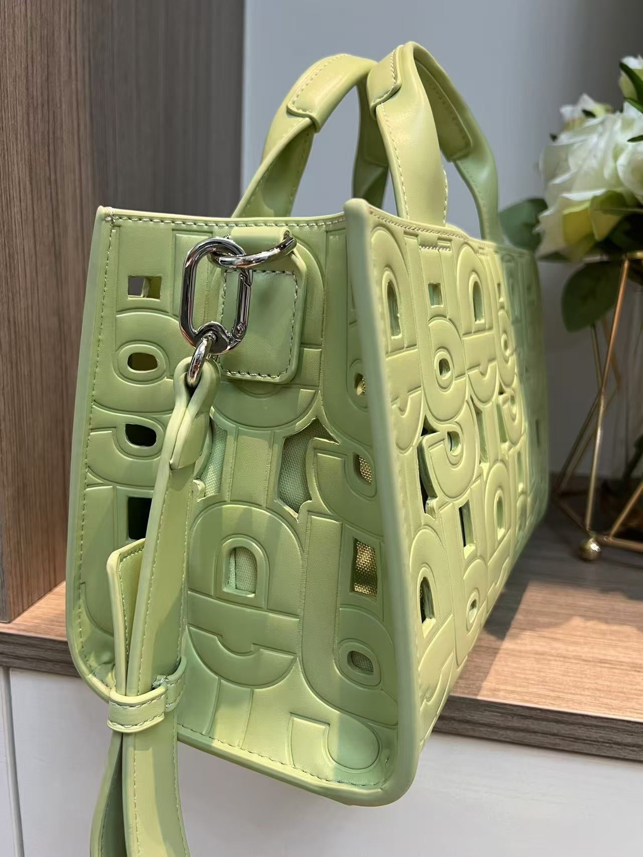 bag/ Quality: 4A / Model:62069