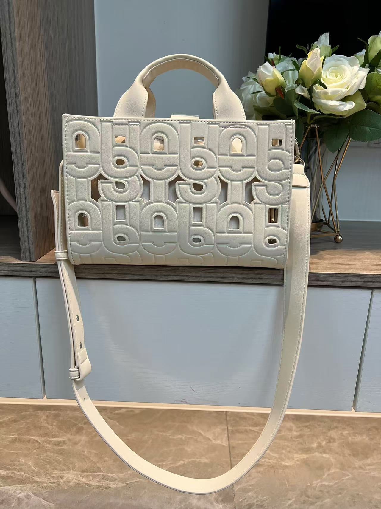 bag/ Quality: 4A / Model:62069