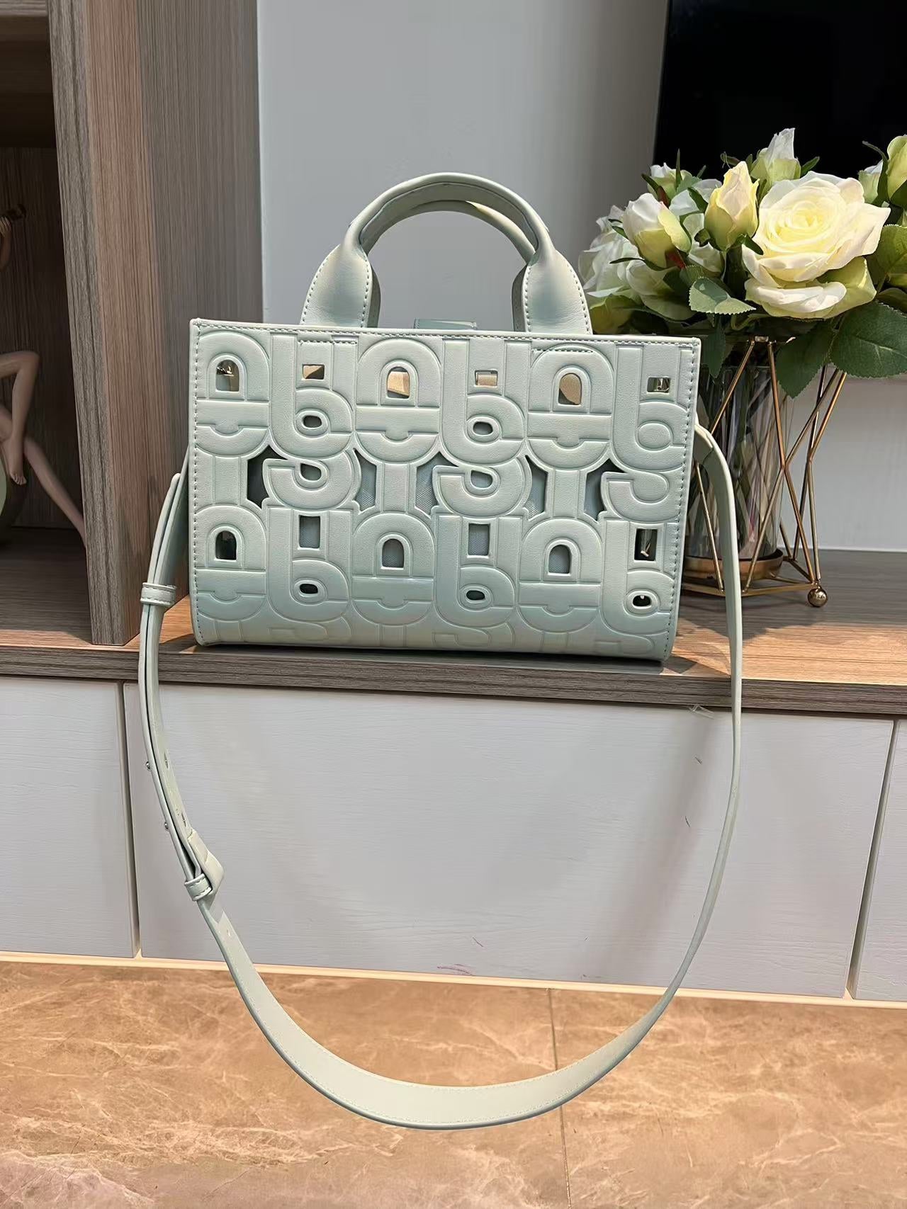 bag/ Quality: 4A / Model:62069