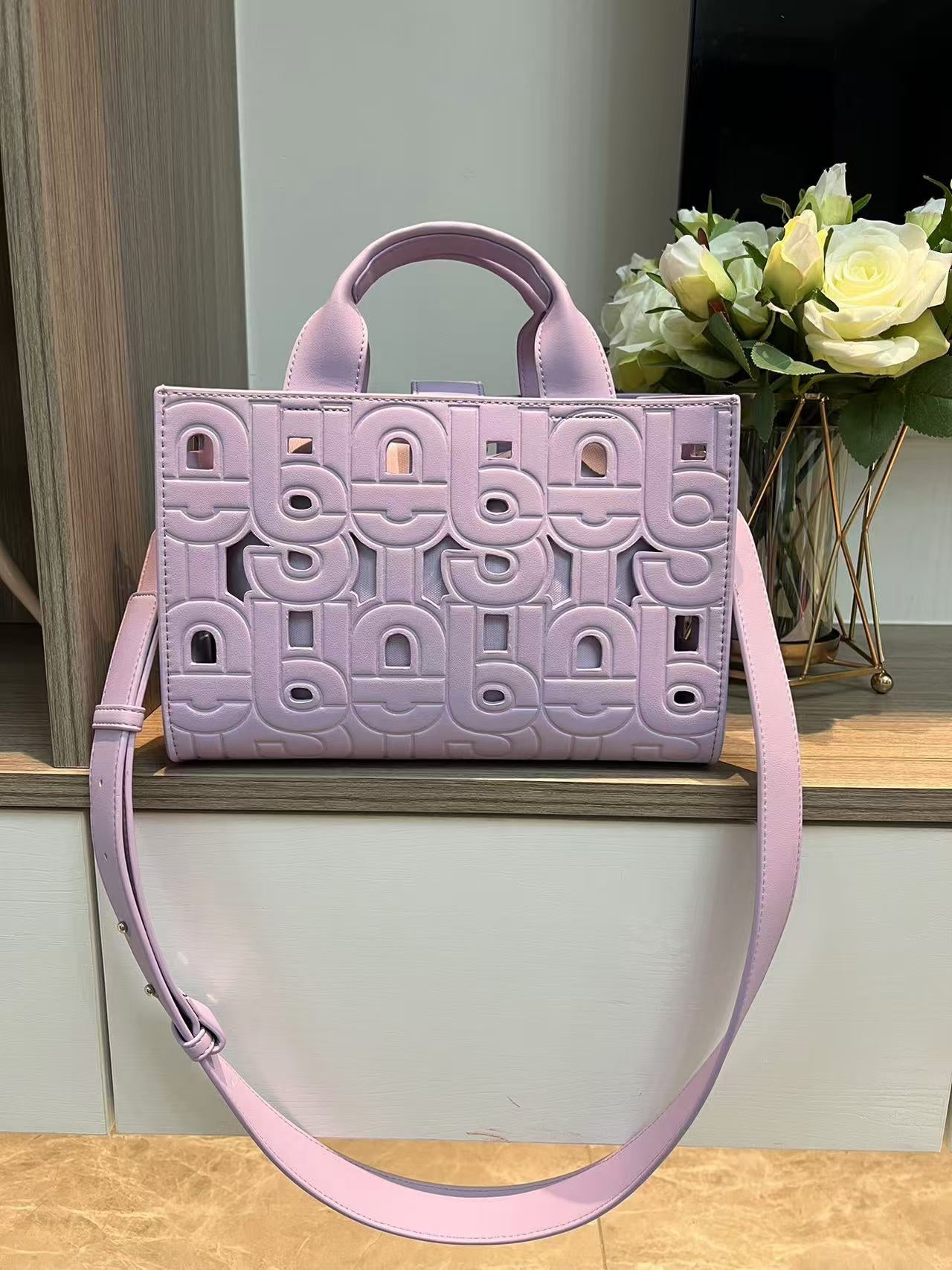 bag/ Quality: 4A / Model:62069