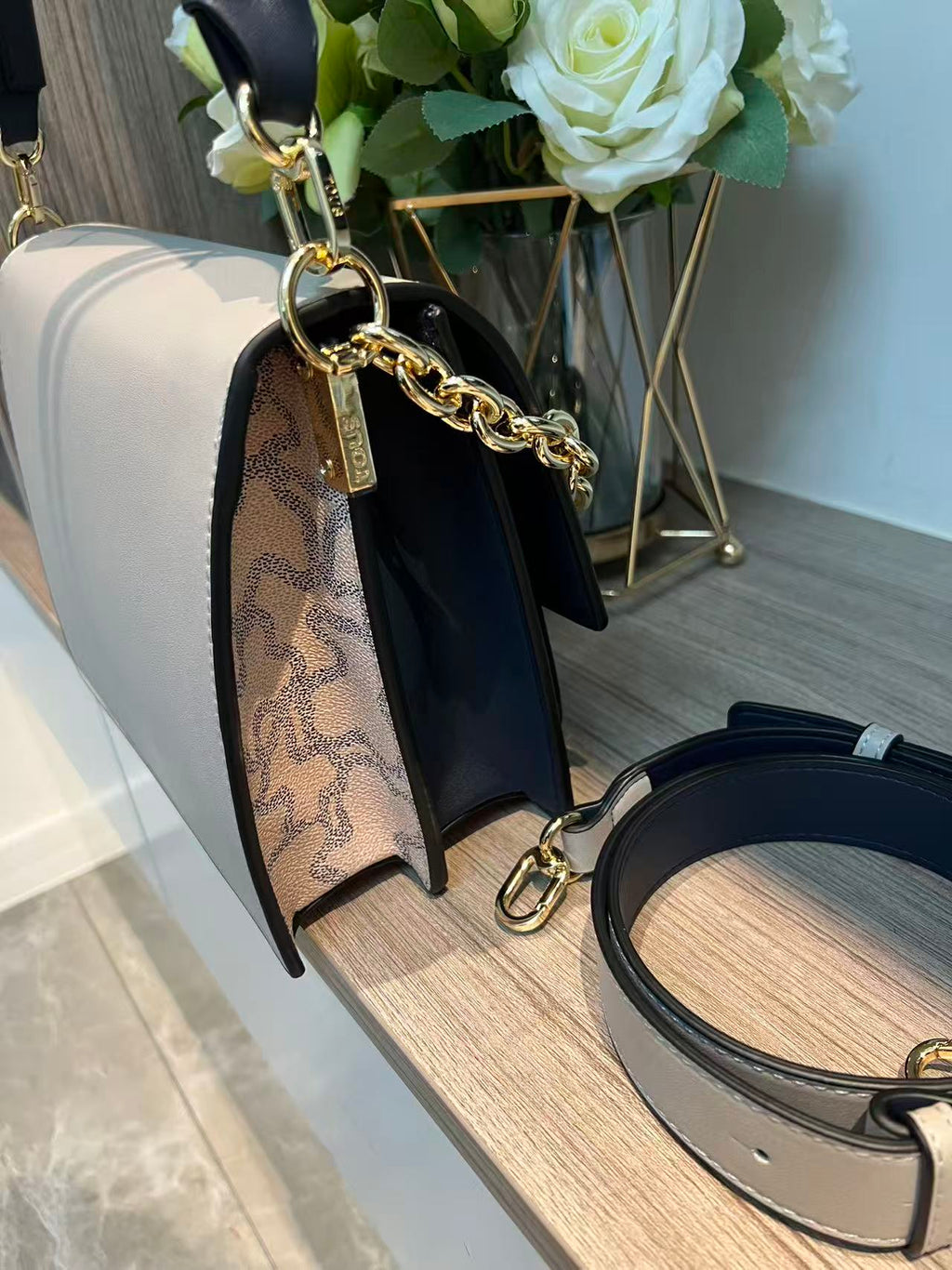 Bag / Quality: 4A / Model:62083