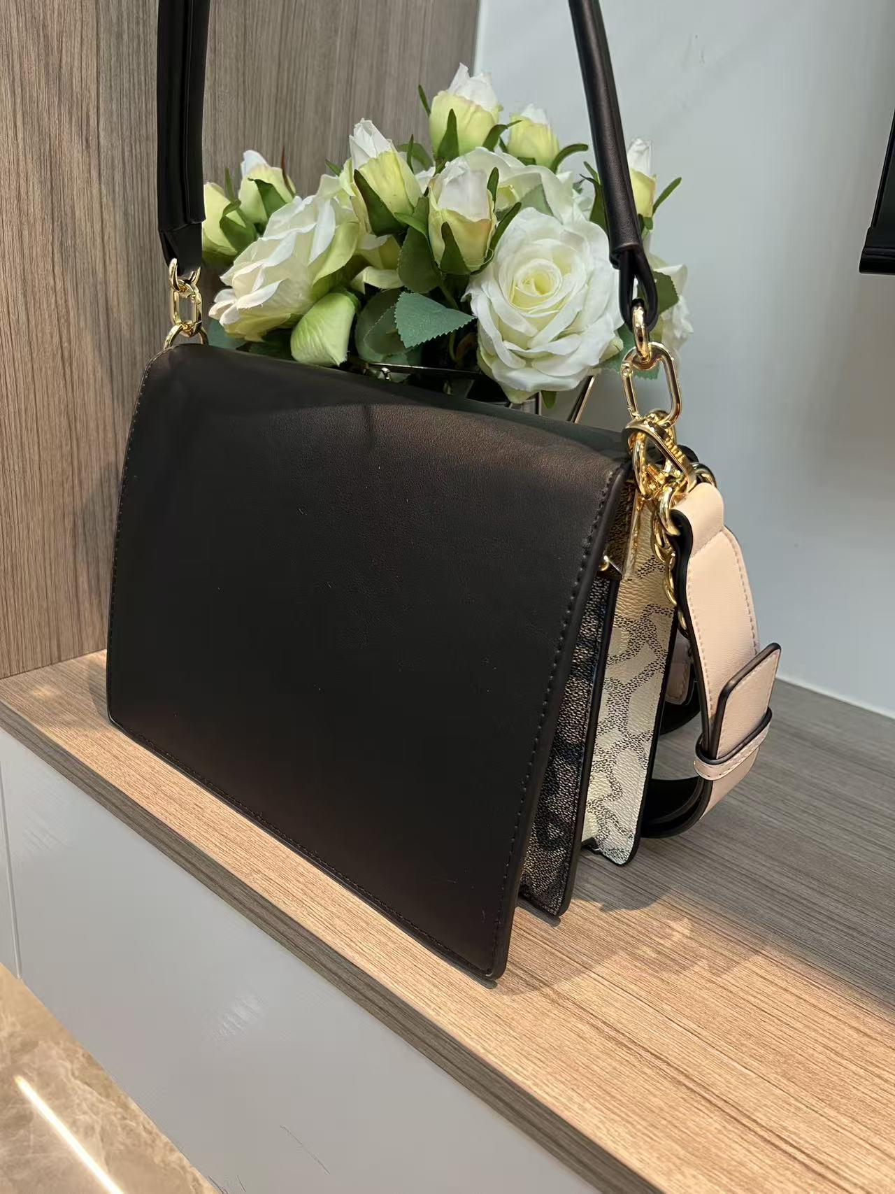 Bag / Quality: 4A / Model:62083