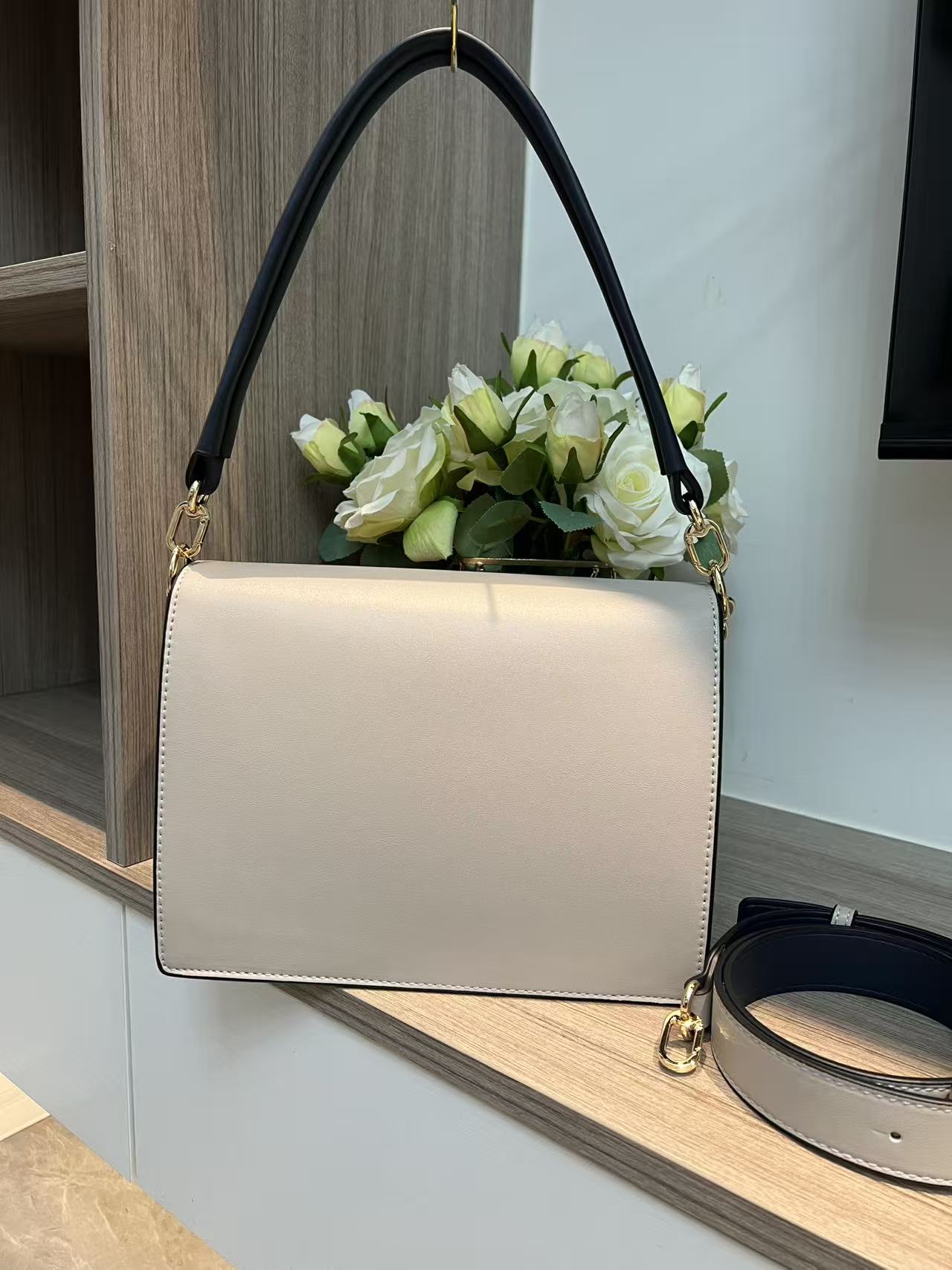 Bag / Quality: 4A / Model:62083