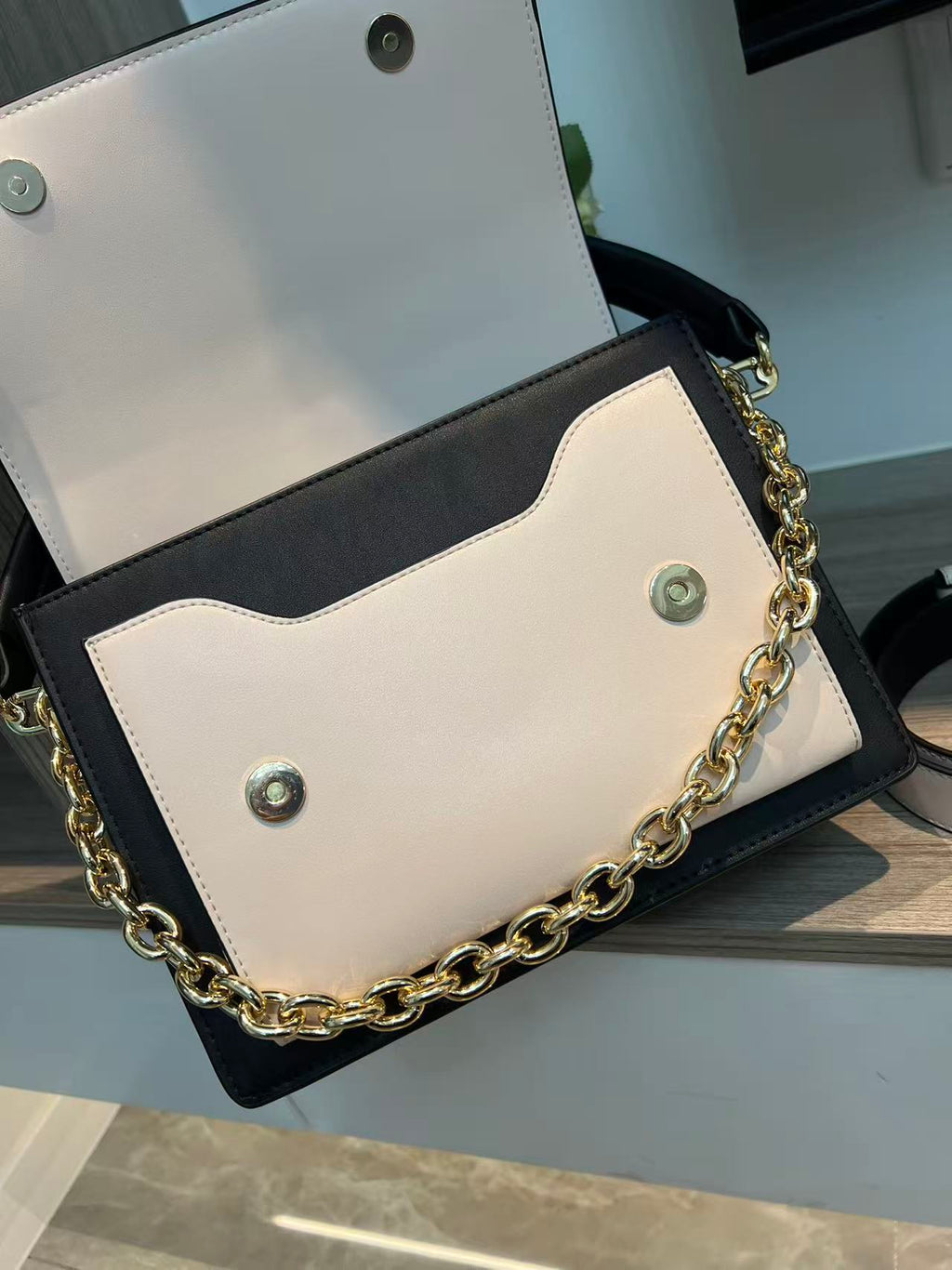 Bag / Quality: 4A / Model:62083