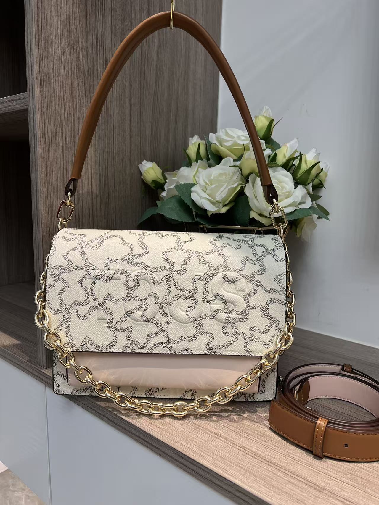 Bag / Quality: 4A / Model:62063