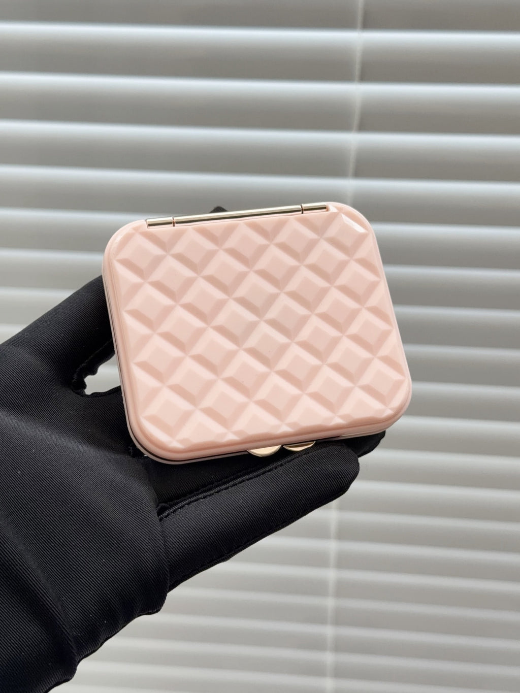 Folding mirror/model:1