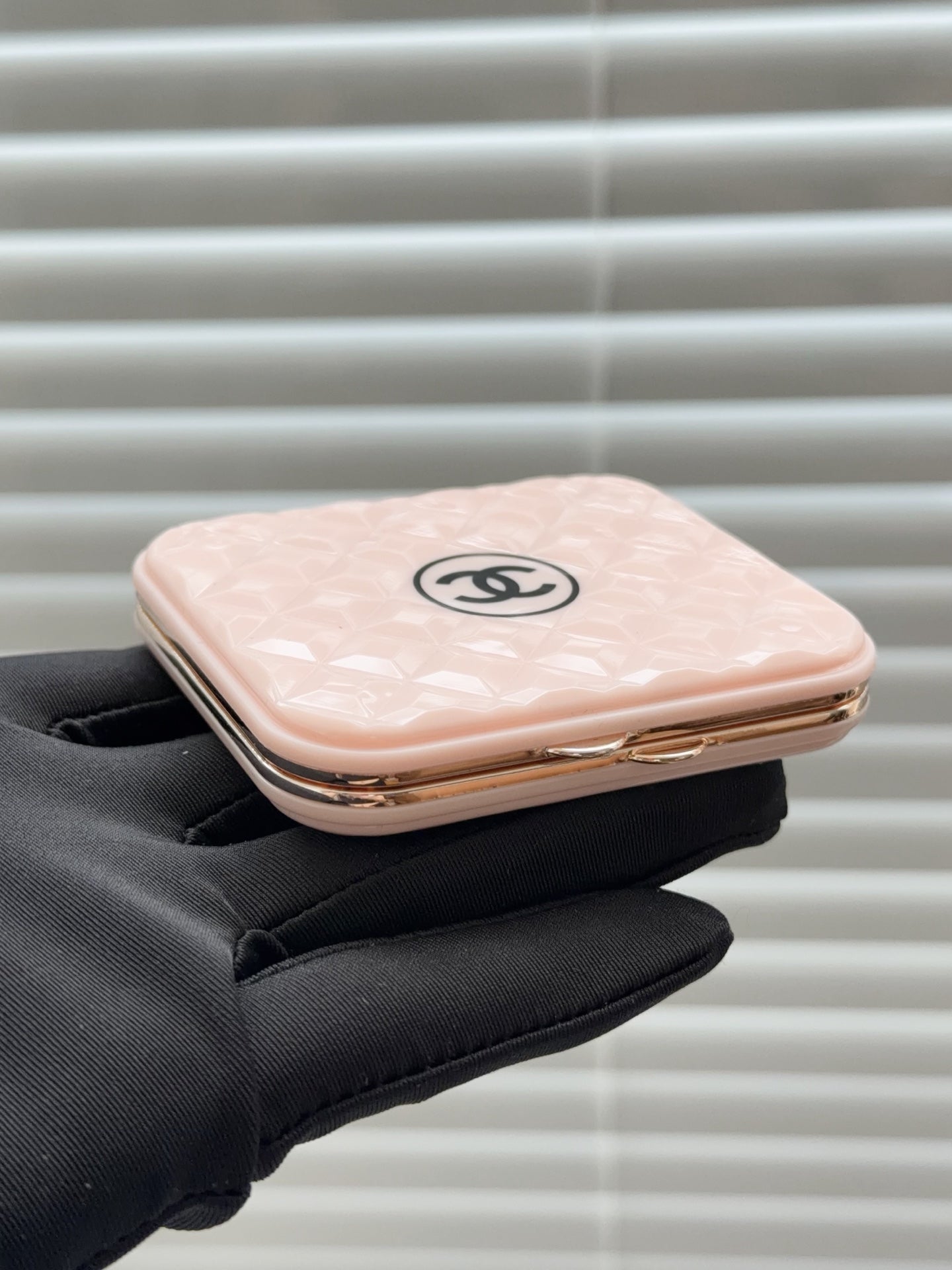 Folding mirror/model:1