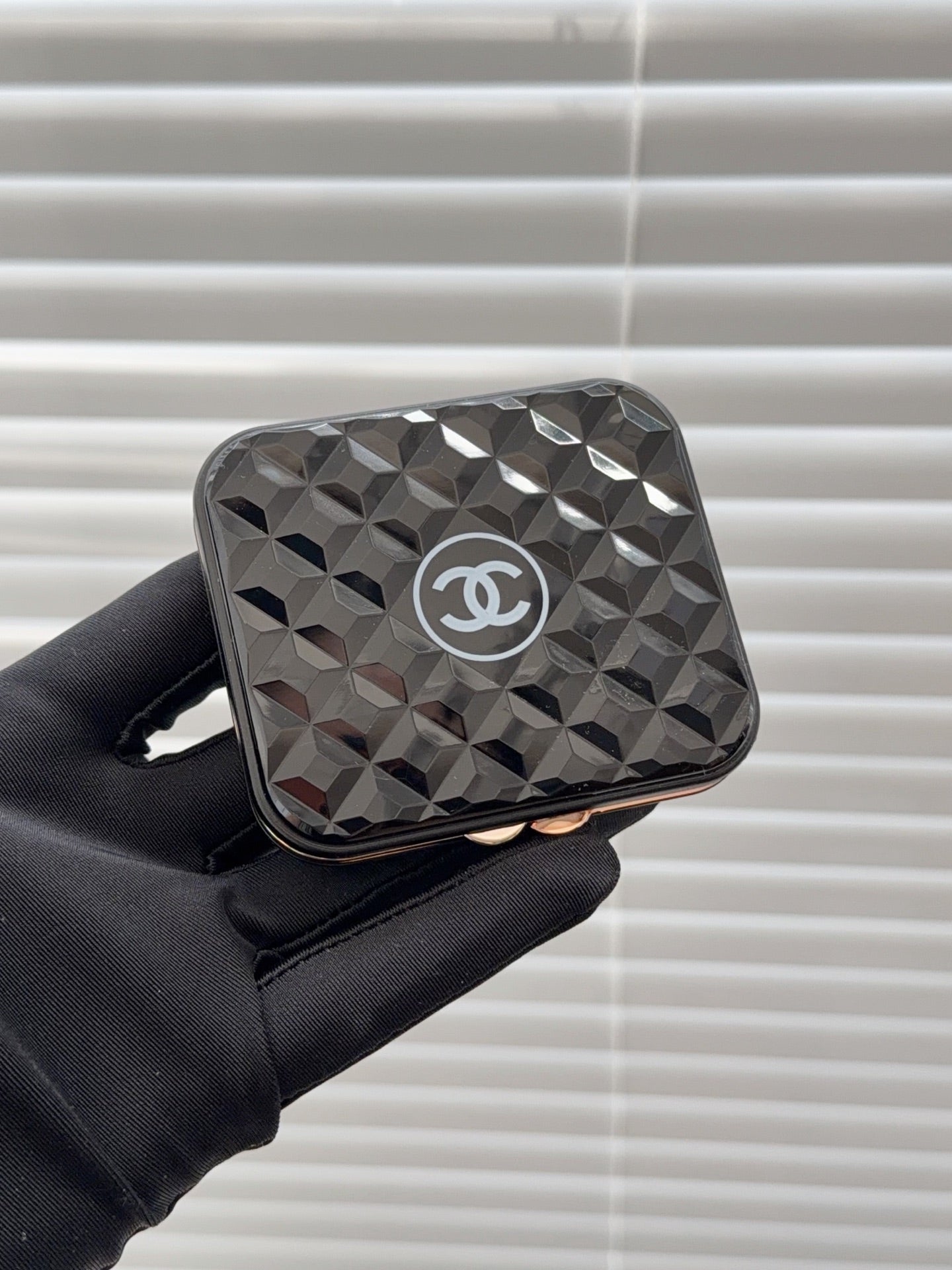 Folding mirror/model:1