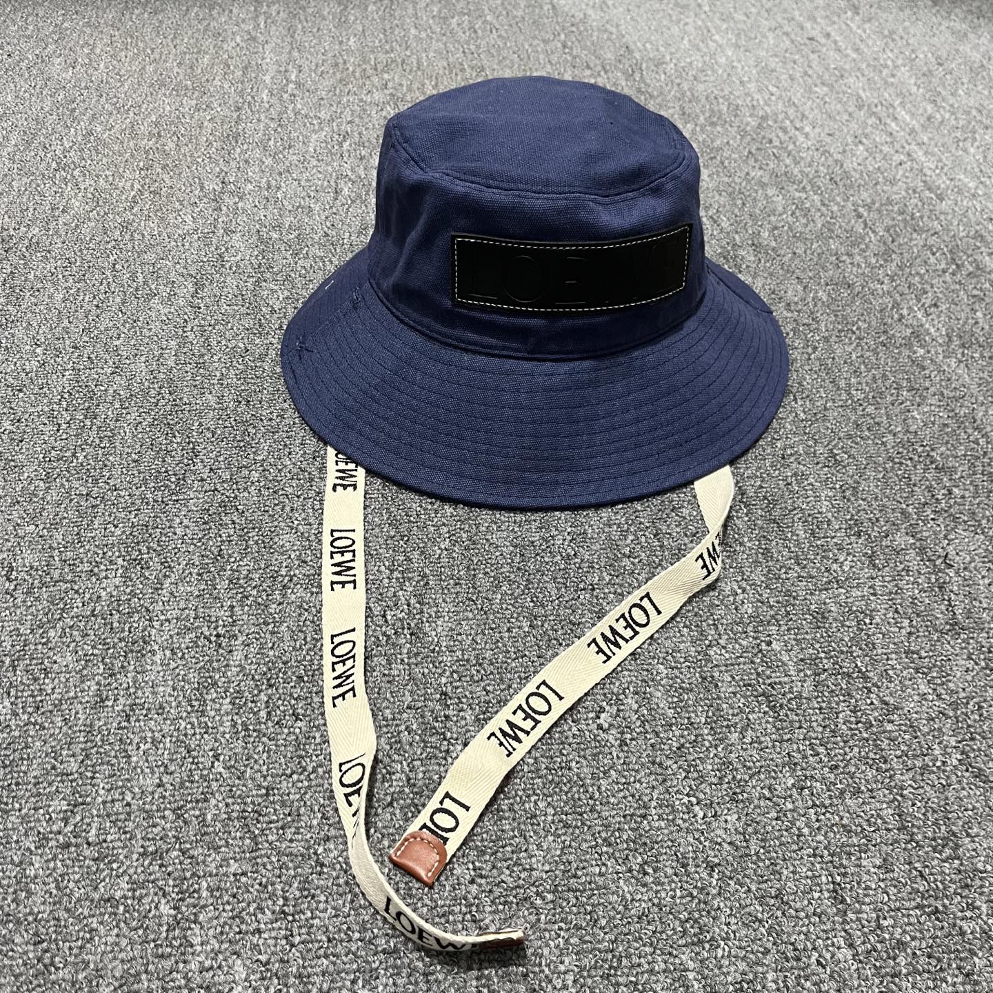 Hat/quality:E14