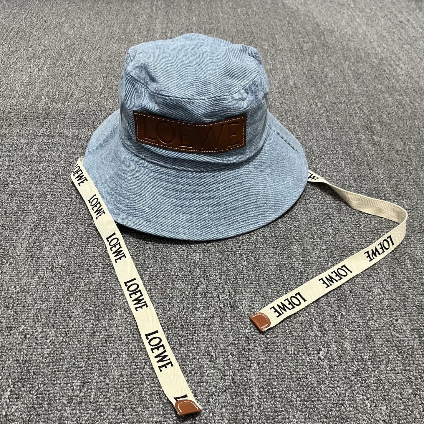 Hat/quality:E14
