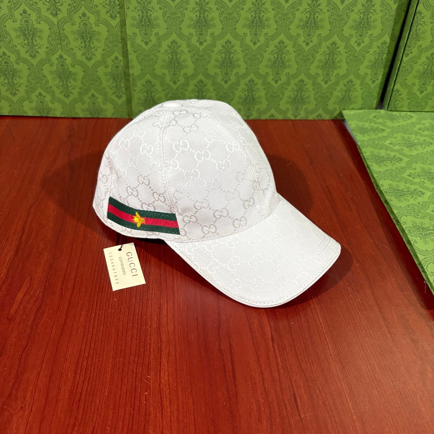 Hat/quality:E15