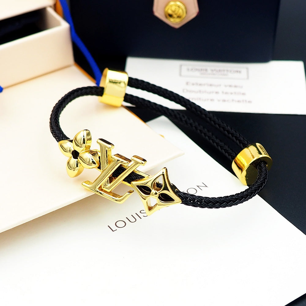 Bracelet; F3
