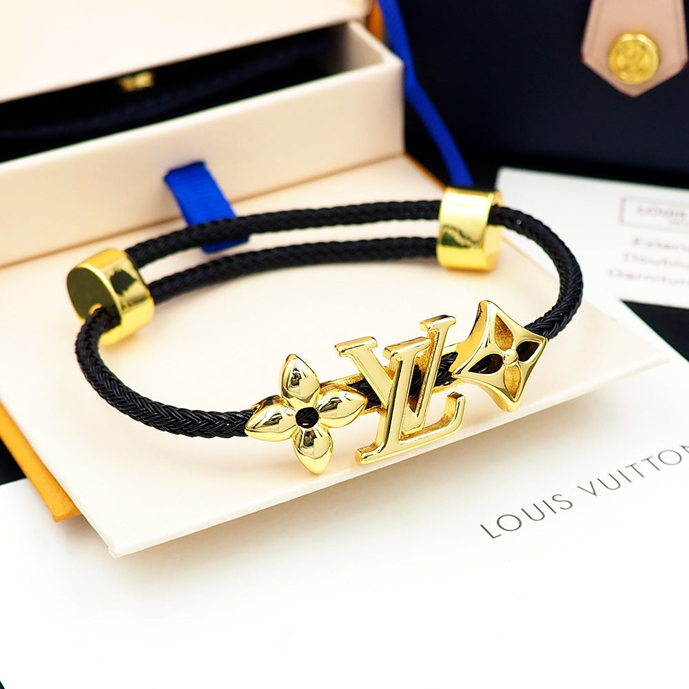 Bracelet; F3