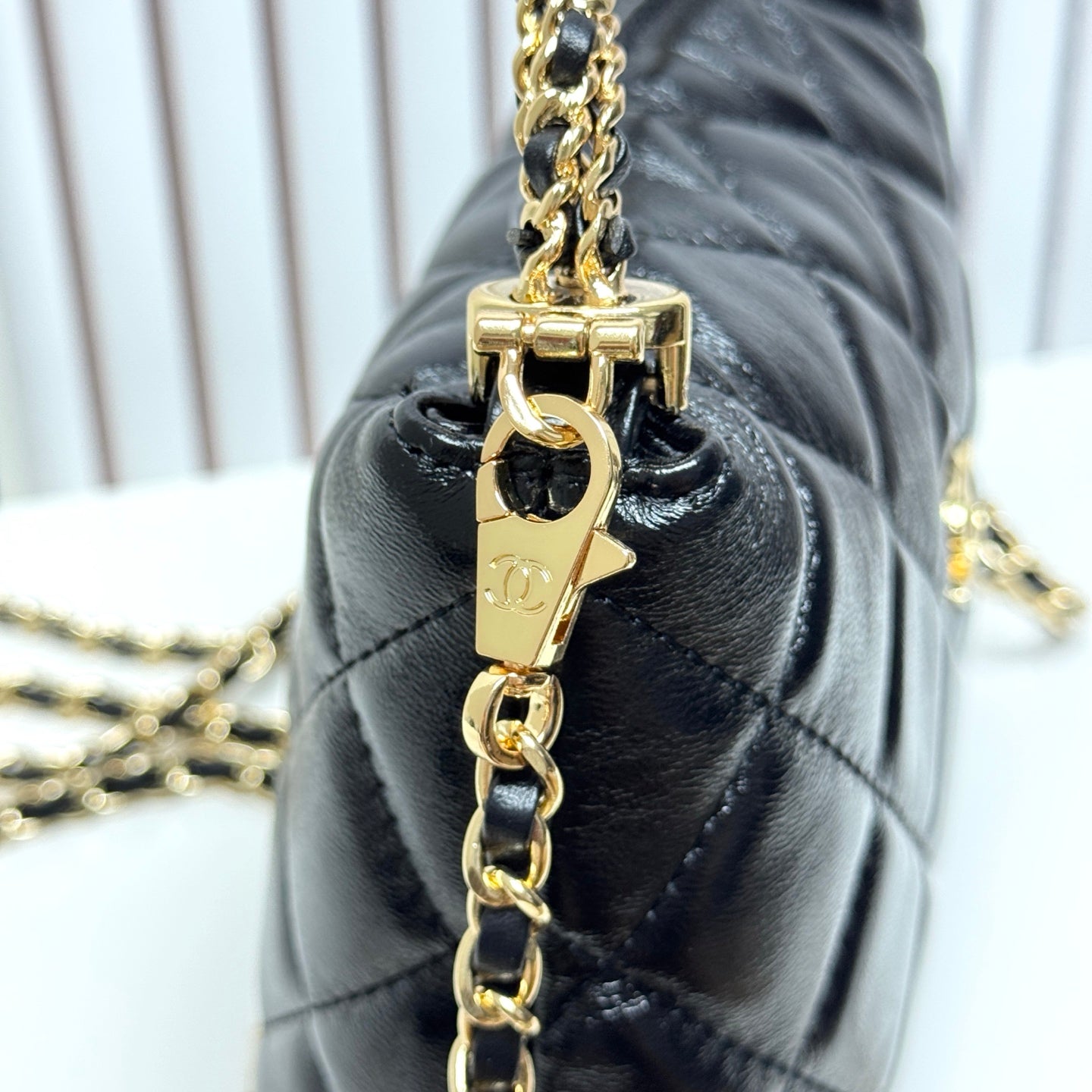 Bag / Quality: 4A / Model:6305