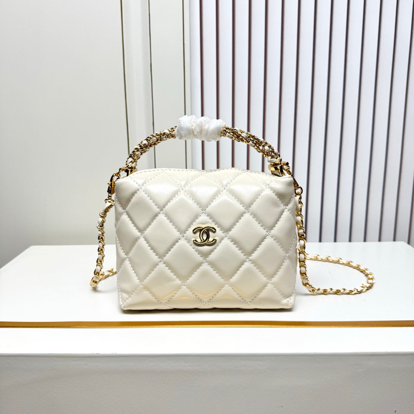 Bag / Quality: 4A / Model:6305
