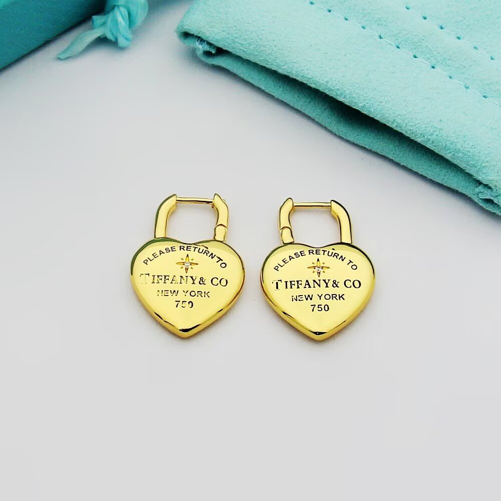 Earrings: F4