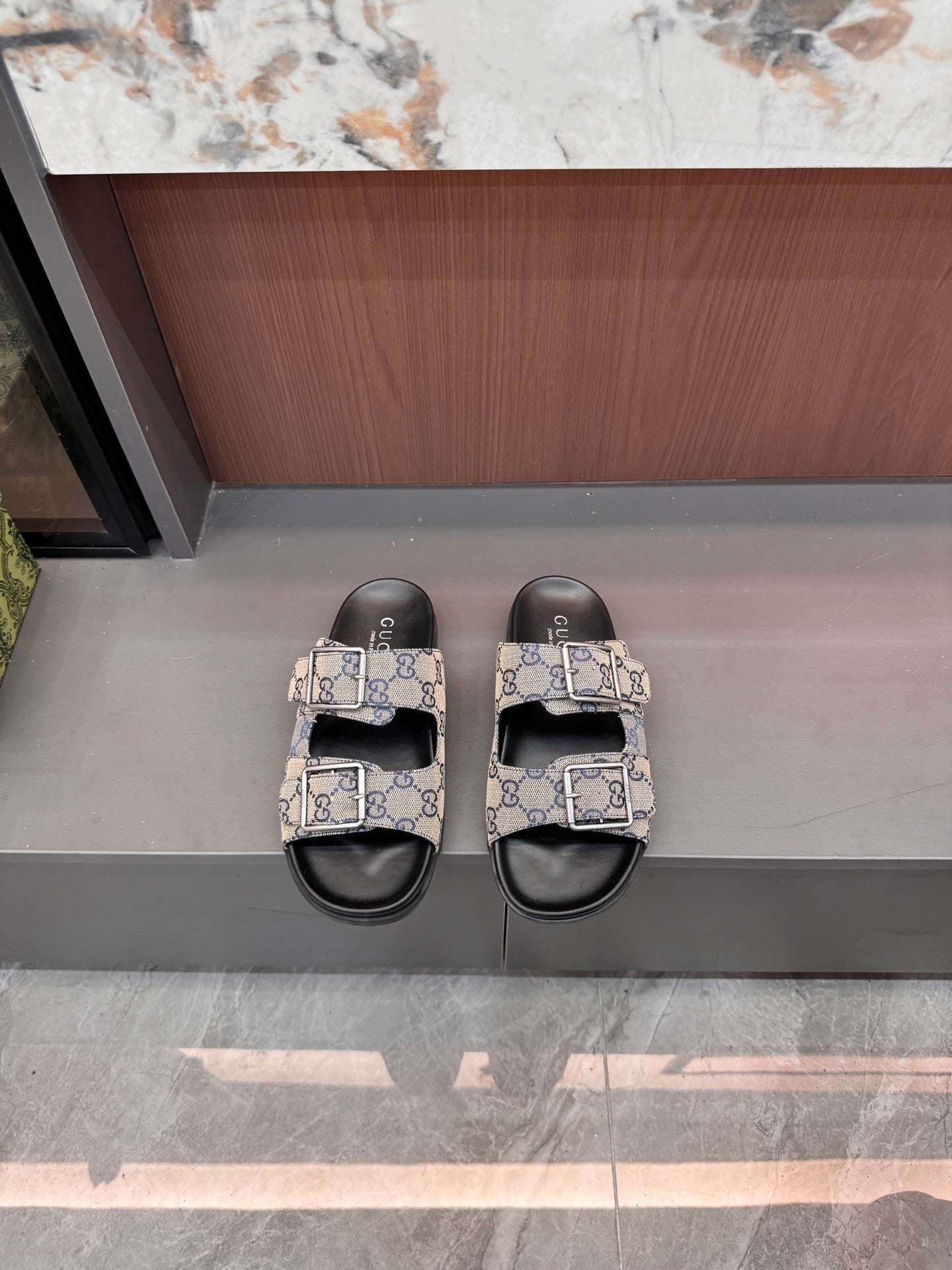 Shoes/Model: F9