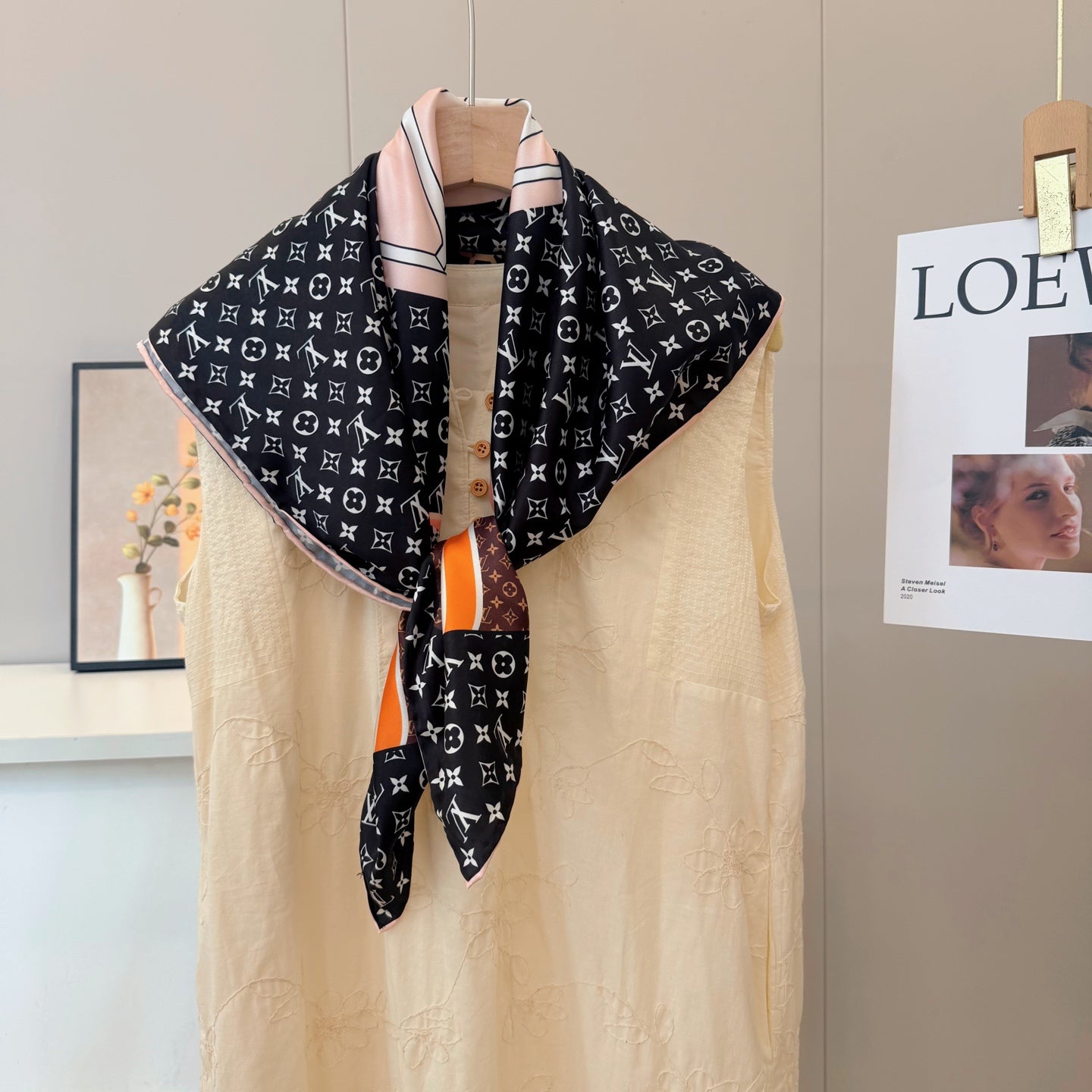 Scarf/Model:A6