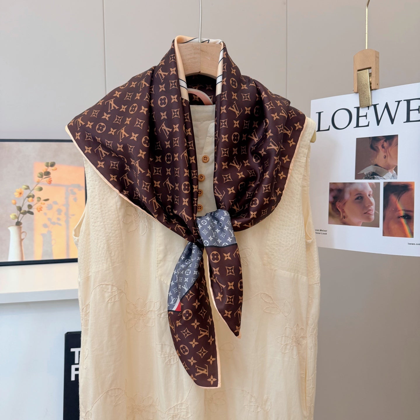 Scarf/Model:A6