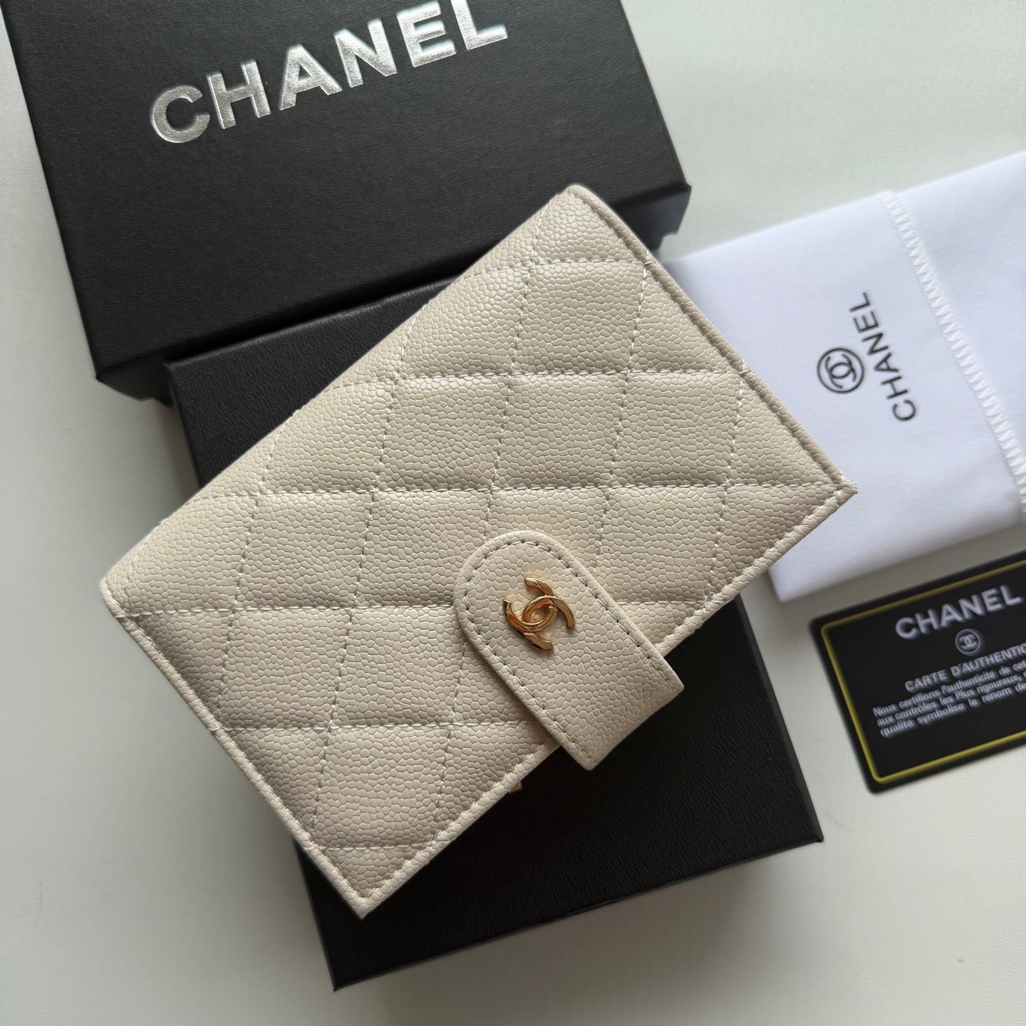 Passport holder / Quality: 4A / Model:8939