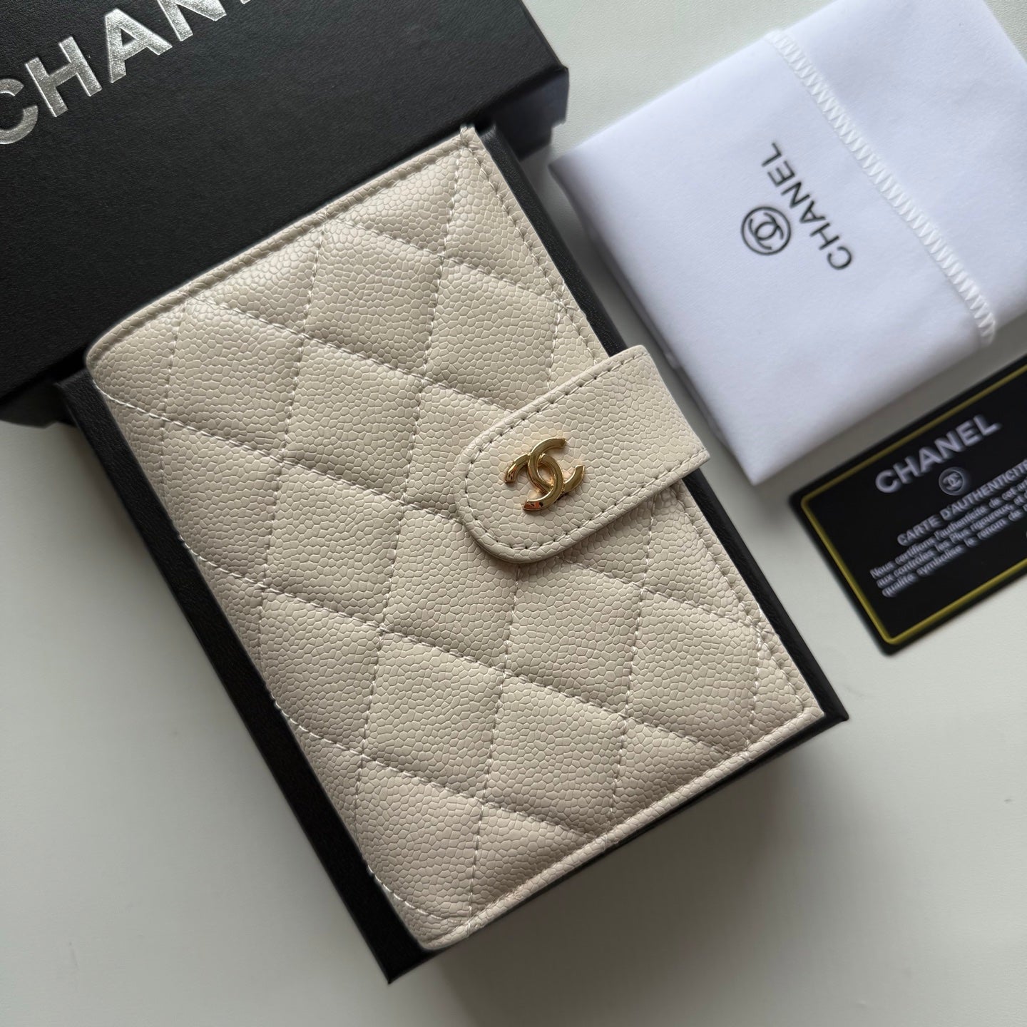 Passport holder / Quality: 4A / Model:8939