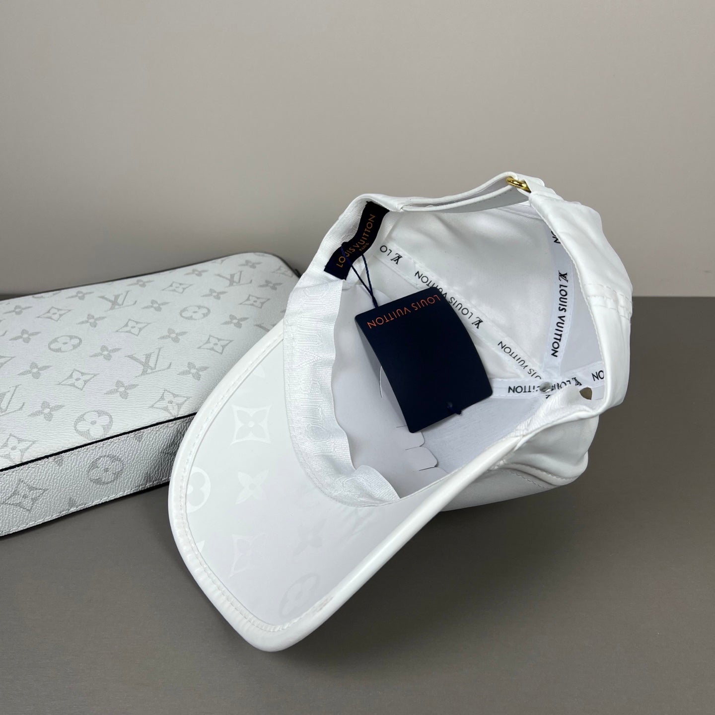 Hat/quality:E1