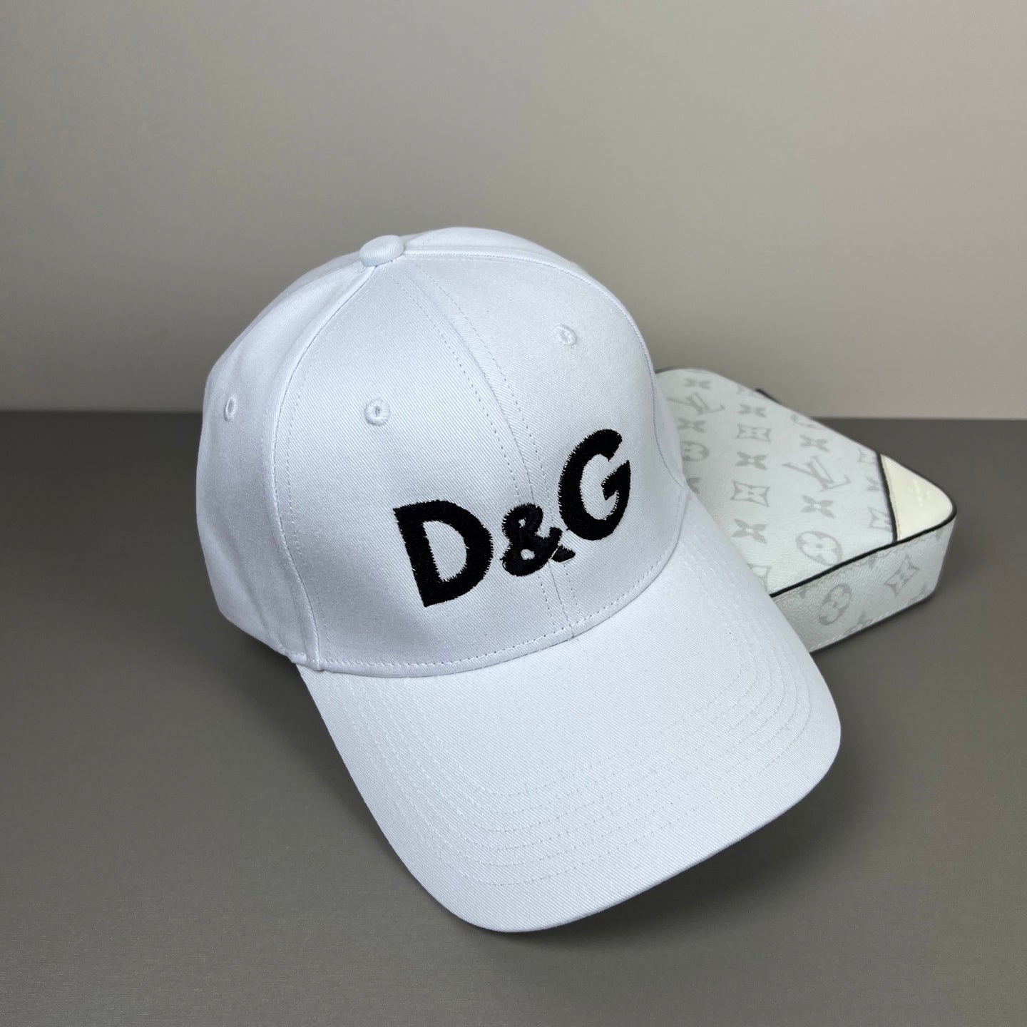 Hat/quality:E4