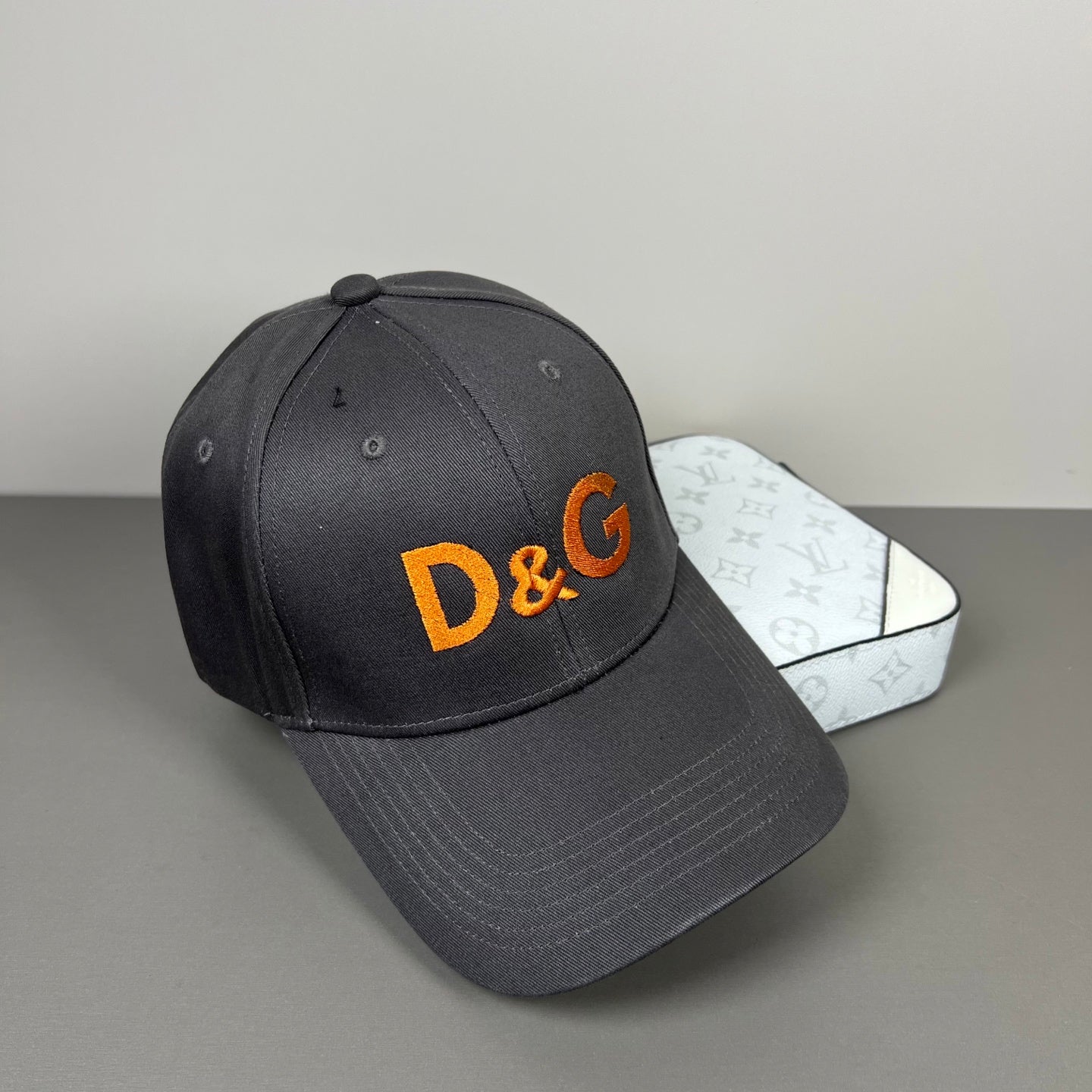 Hat/quality:E4