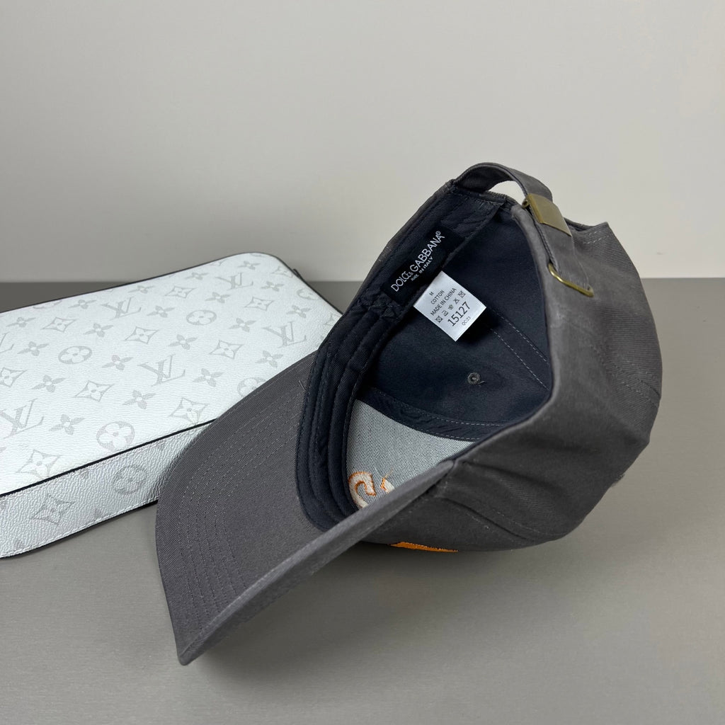 Hat/quality:E4
