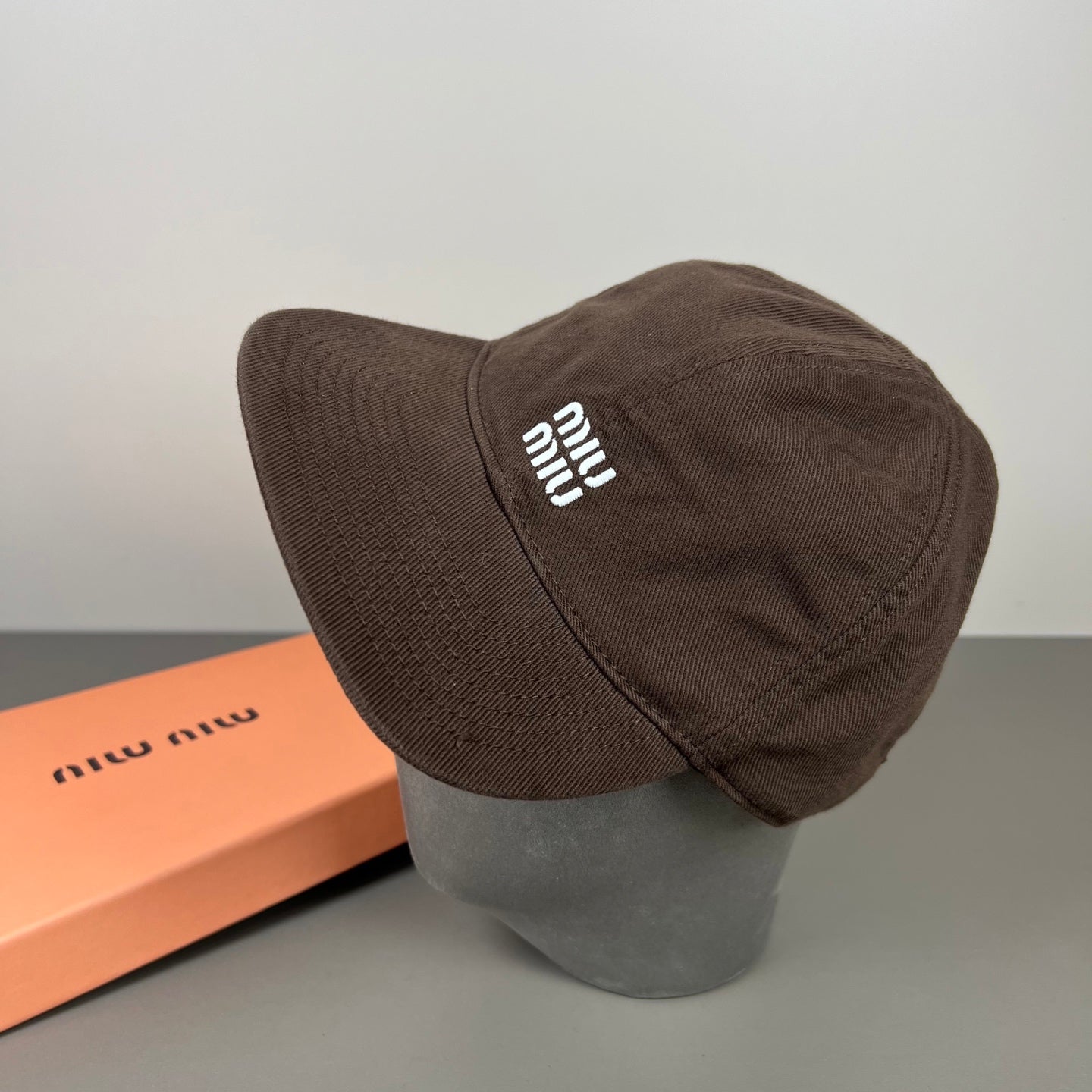 Hat/quality:E10